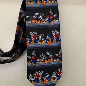 Disney Tie in 100% polyester, Mickey,  Donald and Goofy